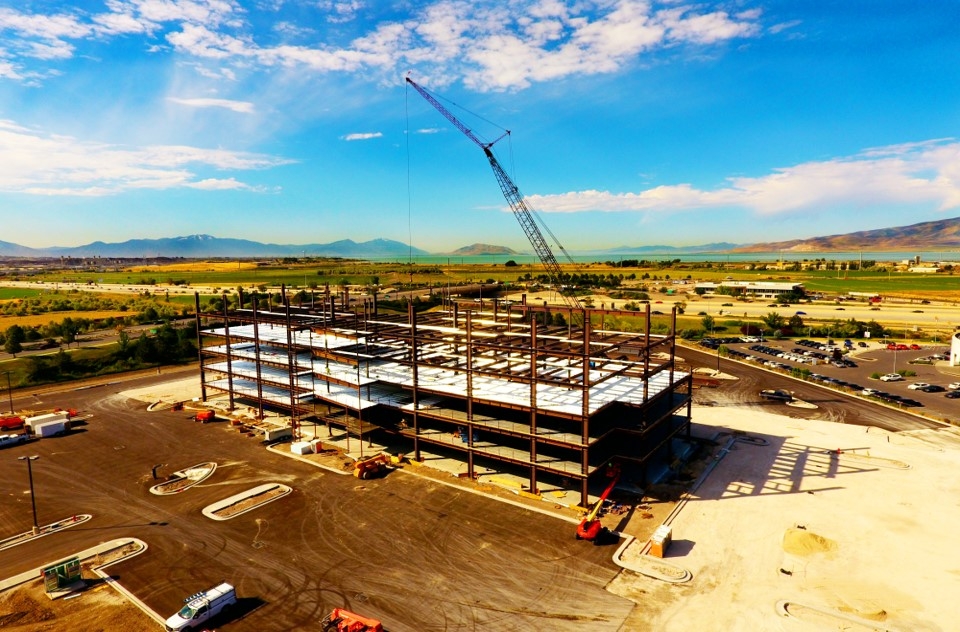 Crain and Building Frame